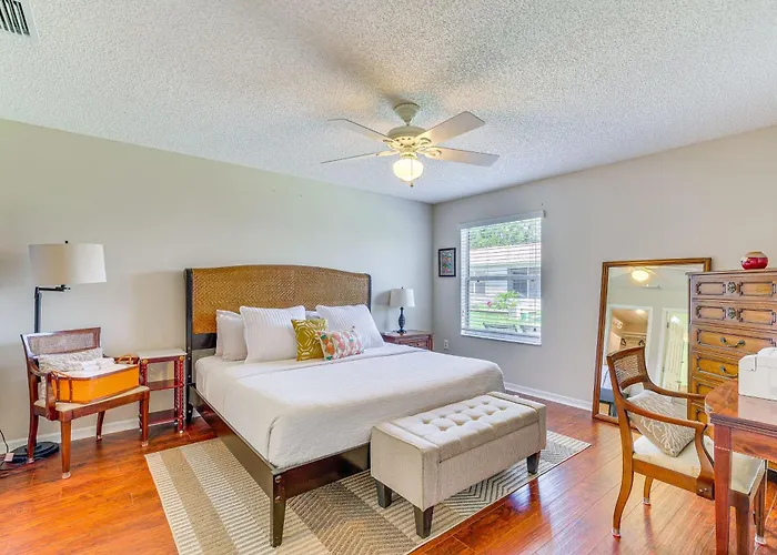 Charming Designer Home Near Lake Sumter