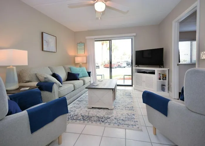 Beachside Bliss-Courtyard Villa-Beachside Condo