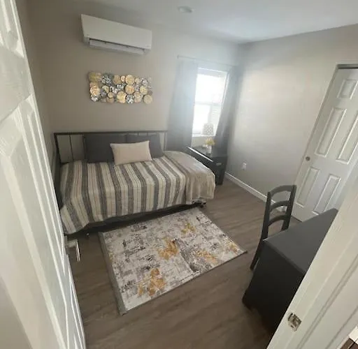 Elegant & Cozy 2 Bed