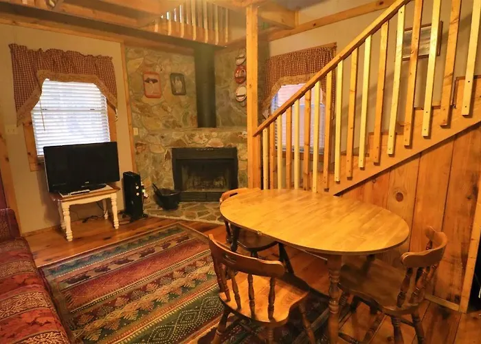 Mountain Cabin In Woods 3 Minutes To Helen #13