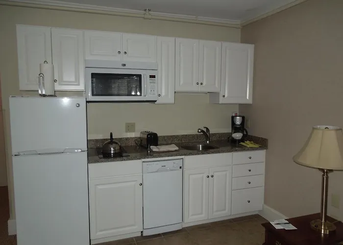 Eastern Slope Inn Resort