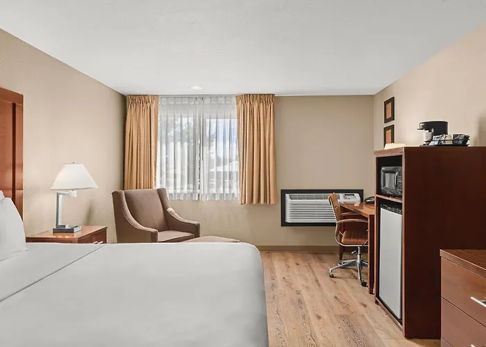 Comfort Inn & Suites Beaverton - Portland West