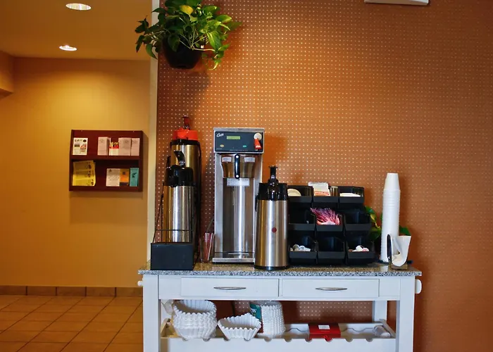 Baymont By Wyndham Peoria