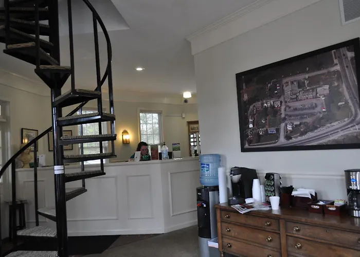 Century Suites Hotel