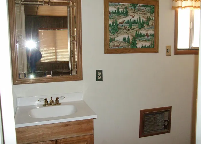 Sierra Bonita Cabins And Rv Park