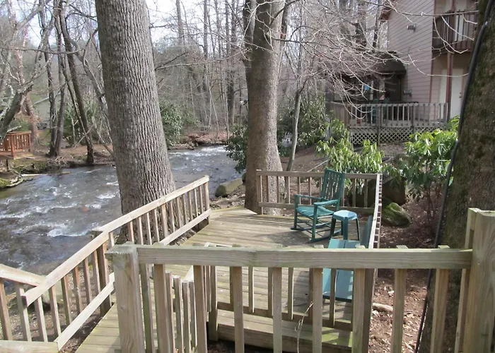 Jonathan Creek Inn