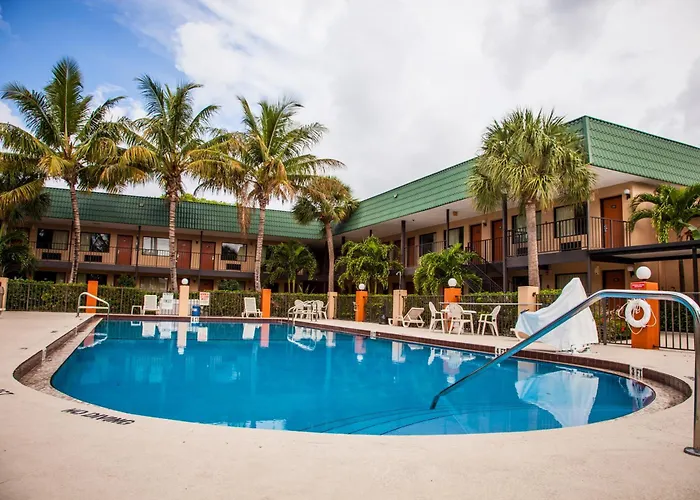 Super 8 By Wyndham North Palm Beach