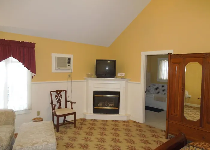 Kearsarge Inn