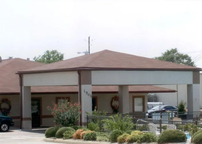 Briarwood Inn Of Geneva
