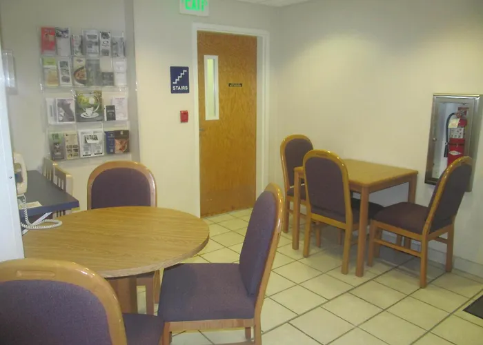 Microtel Inn By Wyndham Champaign