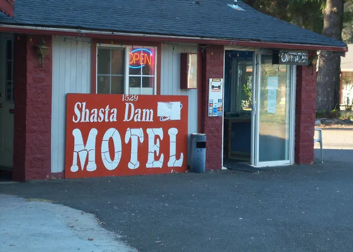 Shasta Dam Motel