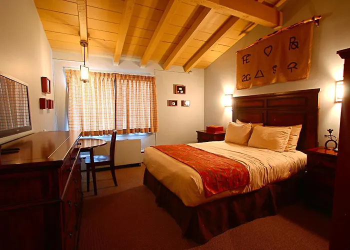 Dude Rancher Lodge