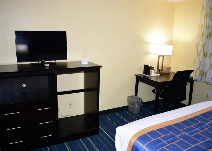 Days Inn By Wyndham Augusta