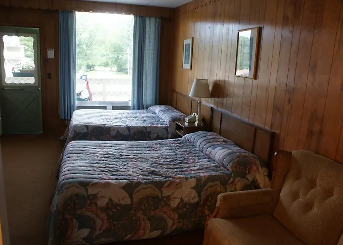 Northern Peaks Motor Inn