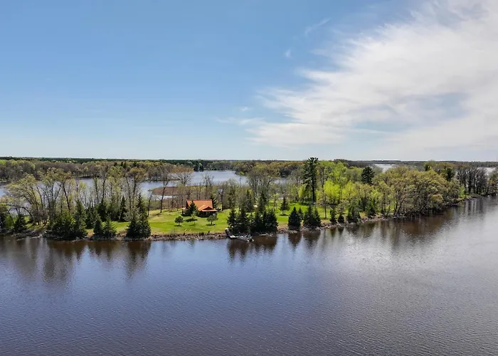 Private Island Escape < 6 Mi To Sand Valley Golf