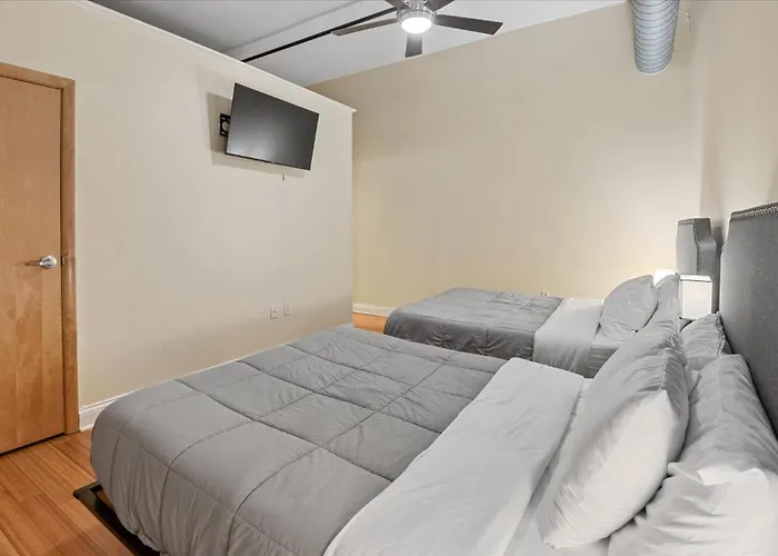 Top Floor Loft In Downtown Indianapolis