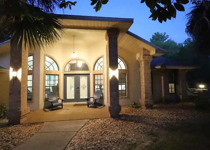 Your Manatee And Scalloping Adventure Retreat In Crystal River