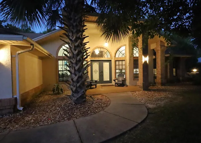Your Manatee And Scalloping Adventure Retreat In Crystal River