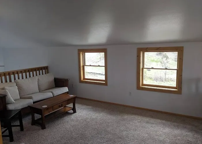 Beautiful Quiet Getaway In Dark Skies Community. Perfect For A Relaxing Stay In The Mountains