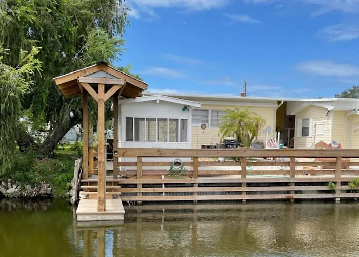 Pet Friendly | Private Dock & Direct Canal Access
