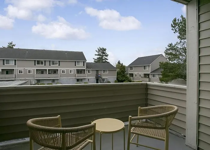 Landing Modern Apartment With Amazing Amenities