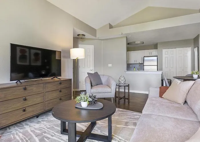 Landing Modern Apartment With Amazing Amenities