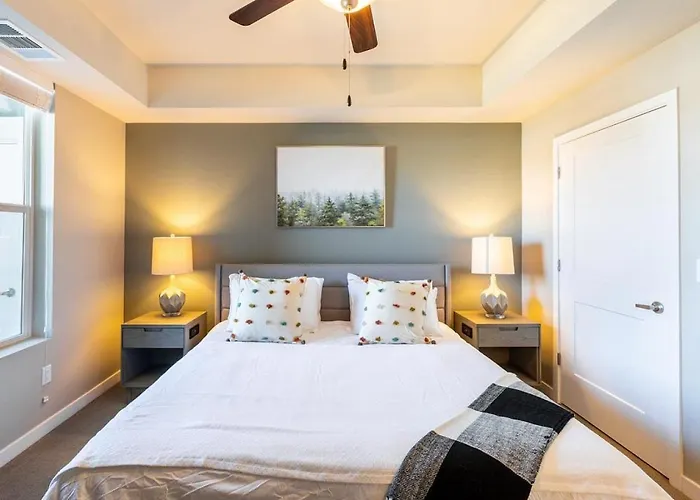 Landing Modern Apartment With Amazing Amenities