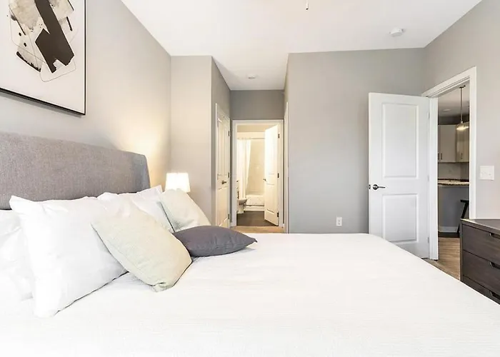 Landing Modern Apartment With Amazing Amenities