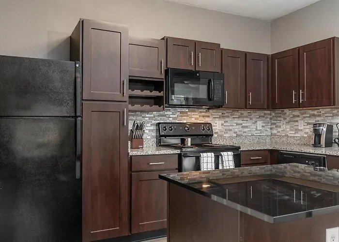 Landing Modern Apartment With Amazing Amenities