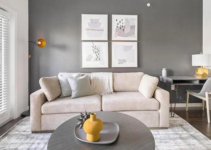 Landing Modern Apartment With Amazing Amenities