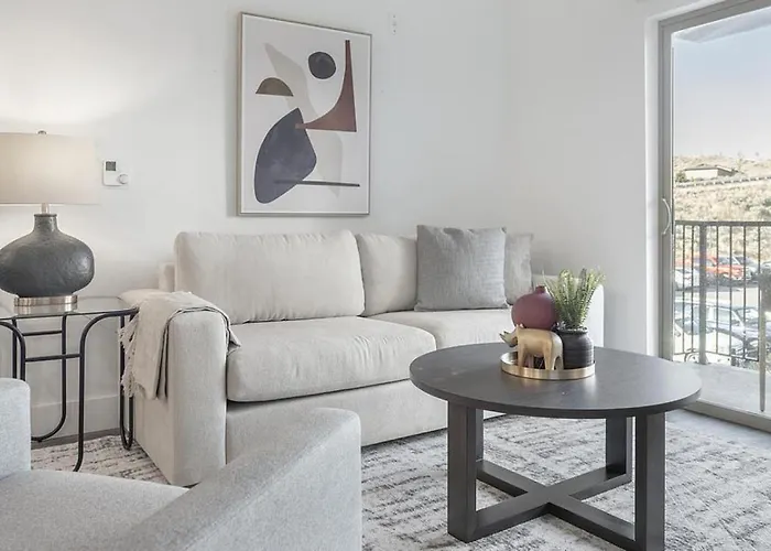 Landing Modern Apartment With Amazing Amenities