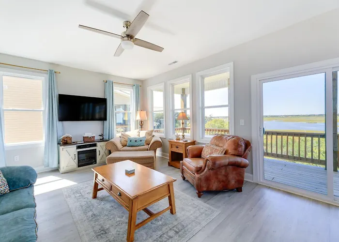 North Topsail Getaway W/ Panoramic Sound Views!