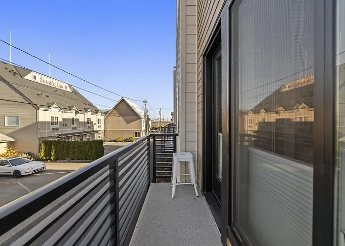 Brand New Fully Updated Condo 918 In Anacortes