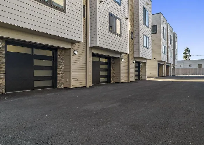 Brand New Fully Updated Condo 912 In Anacortes