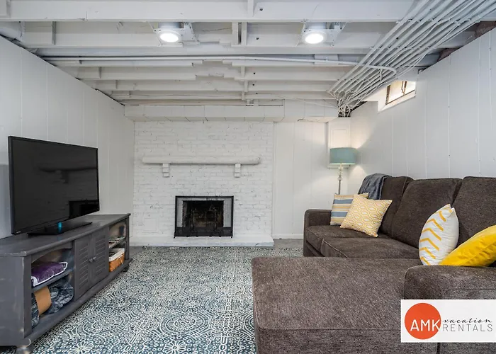 Leisure Cottage - Minutes From The Beach
