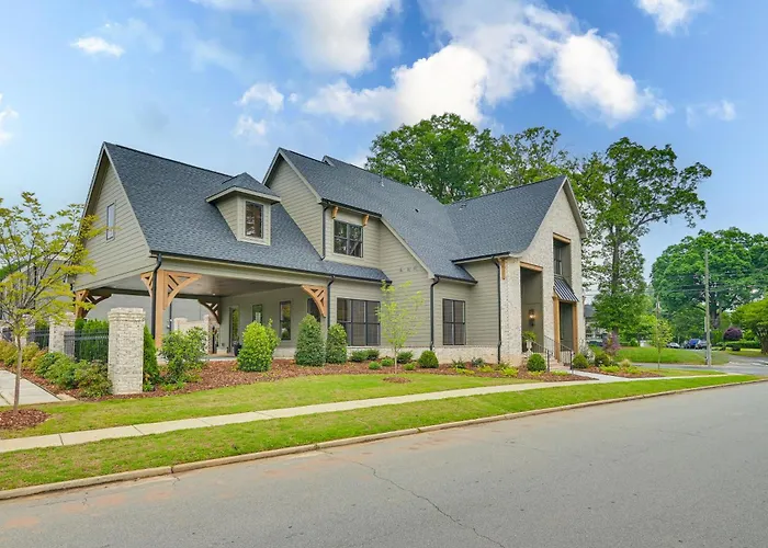 Idyllic Belmont Home < 1 Mi To Historic District!