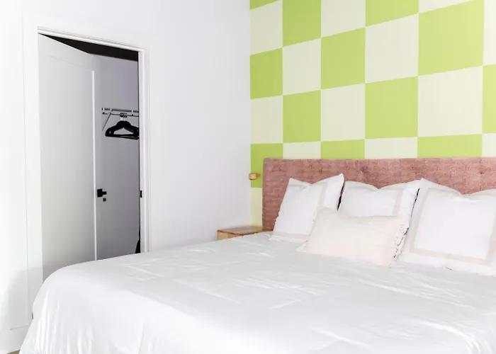 New Studio Sleeps 4 - 7 Mins To Dt