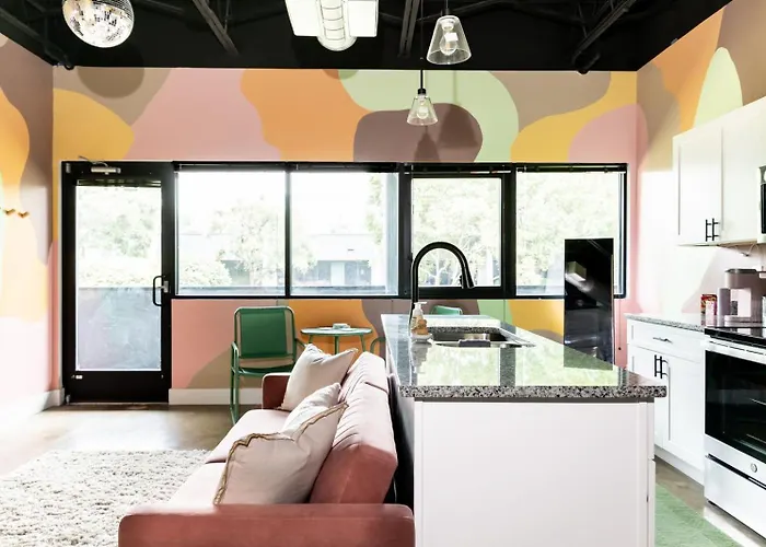 New Studio Sleeps 4 - 7 Mins To Dt