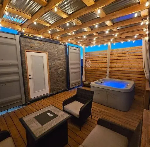Serene Desert Oasis Hot Tub, Fam Friendly!