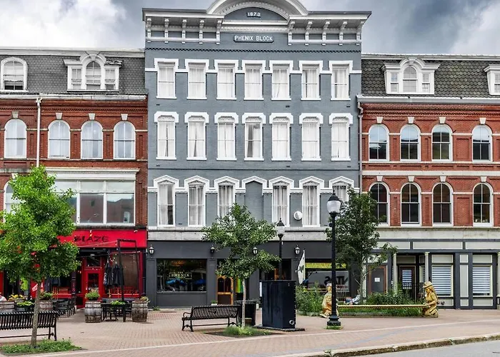 Dtwn Bangor, Historic Hotel, Coffee Shop In Building, Room # 105
