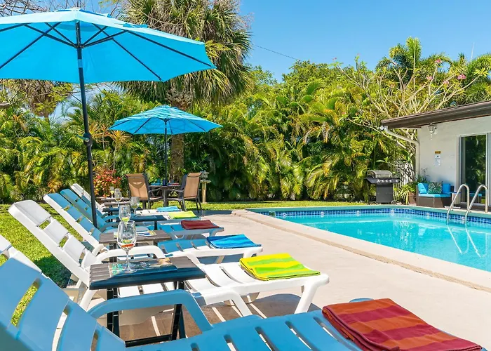 Birds Of Paradise - Historic Spanish Estate