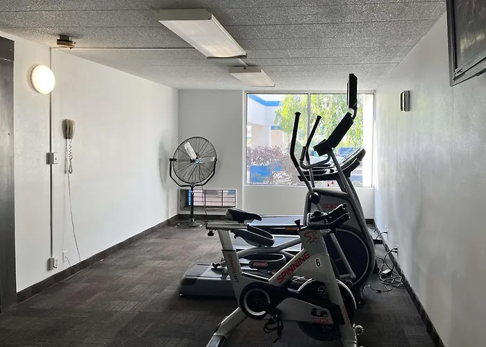 Studio 6 Suites Clarion, Pa
