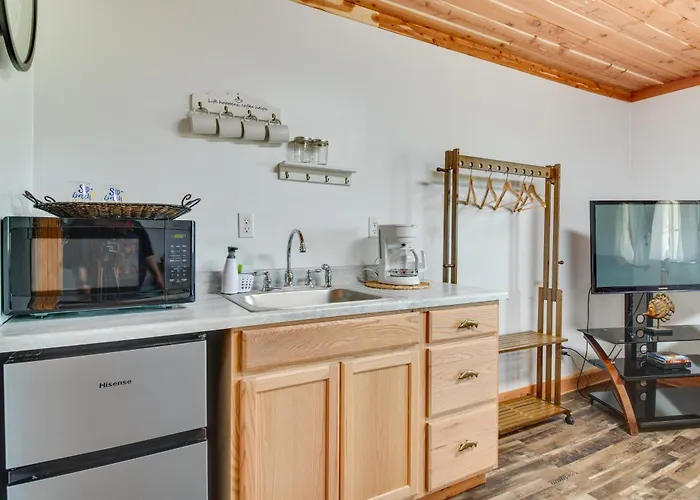 Norfork Studio By White River: Ideal For Fishing!