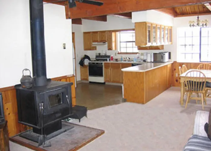 Bear Paw Lodge & Vacation Homes