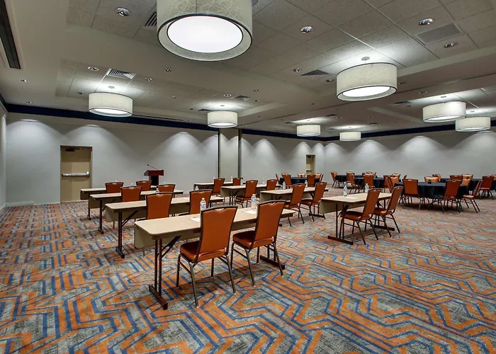 Drury Inn & Suites Iowa City Coralville