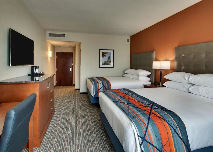 Drury Inn & Suites Iowa City Coralville