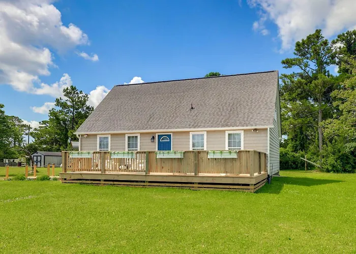 'The Willowberry House' With Deck & Grill!