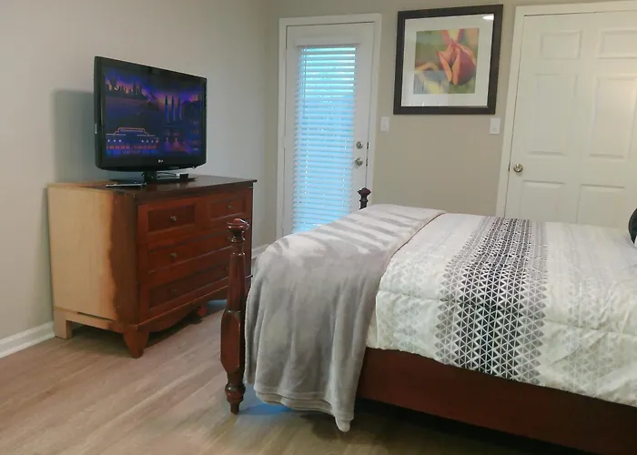 Studio 415 Spring Lake - Fayetteville Near Fort Bragg - Ground Level, Your Cozy Hideaway - Perfect For Short Or Long-Term Stays