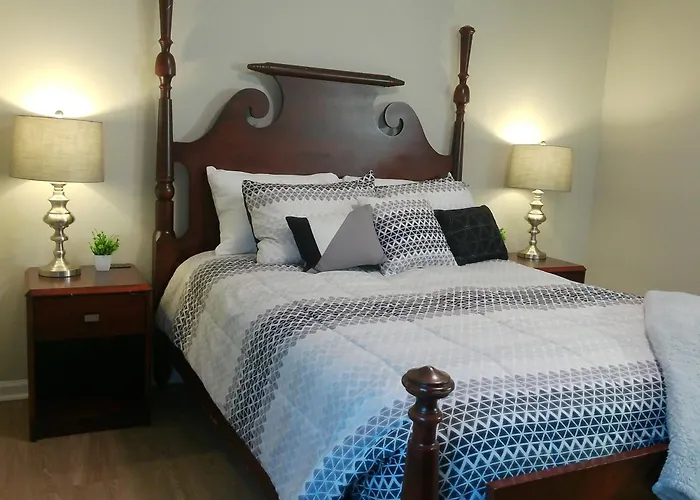 Studio 415 Spring Lake - Fayetteville Near Fort Bragg - Studio 415 - Ground Level Your Simple Escape - Perfect For Short Or Long-Term Stays