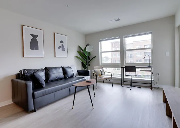 Chic 1Br Alexandria Retreat - Fast Metro Access